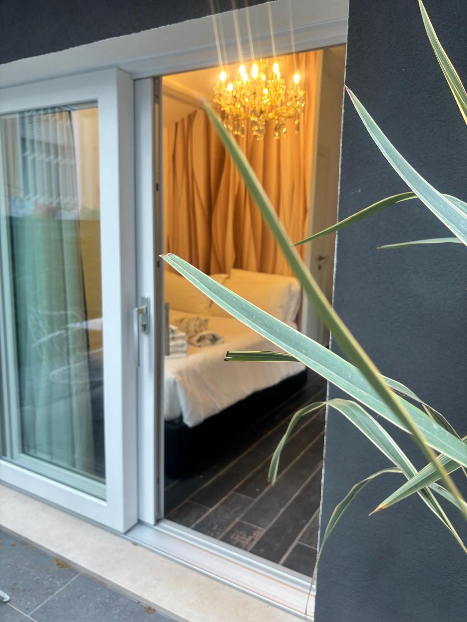 Villa Monti Suites&Aparts Cesenatico Ngoại thất bức ảnh